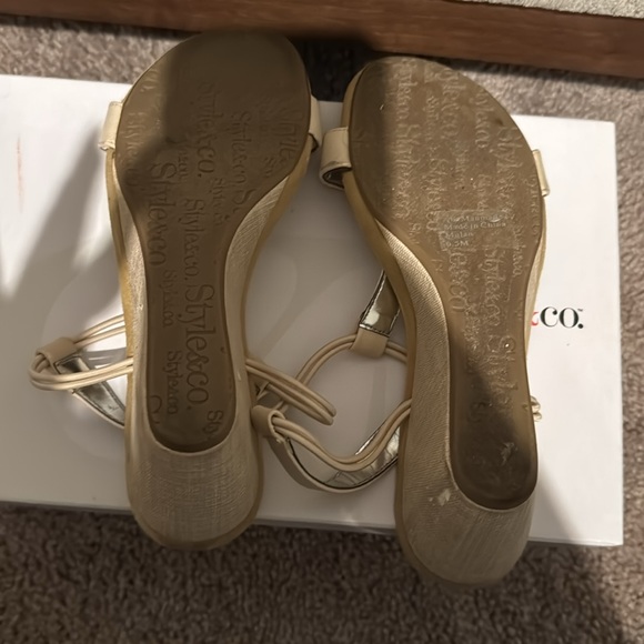 Style & Co. Cream Wedges - Picture 7 of 7